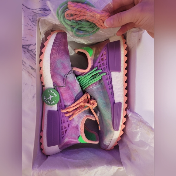 NMD Human Races ´Holi´